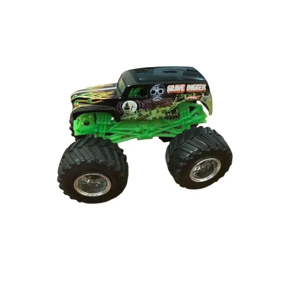 Hot Wheels Monster Jam Lot of 6 Monster Trucks Grave Digger
